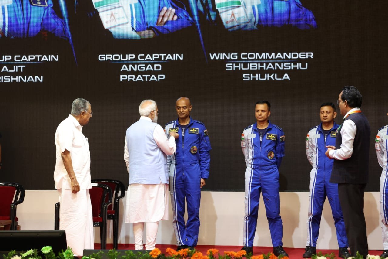Gaganyaan Mission: कौन हैं गगनयान मिशन के 4 अंतरिक्ष यात्री ?